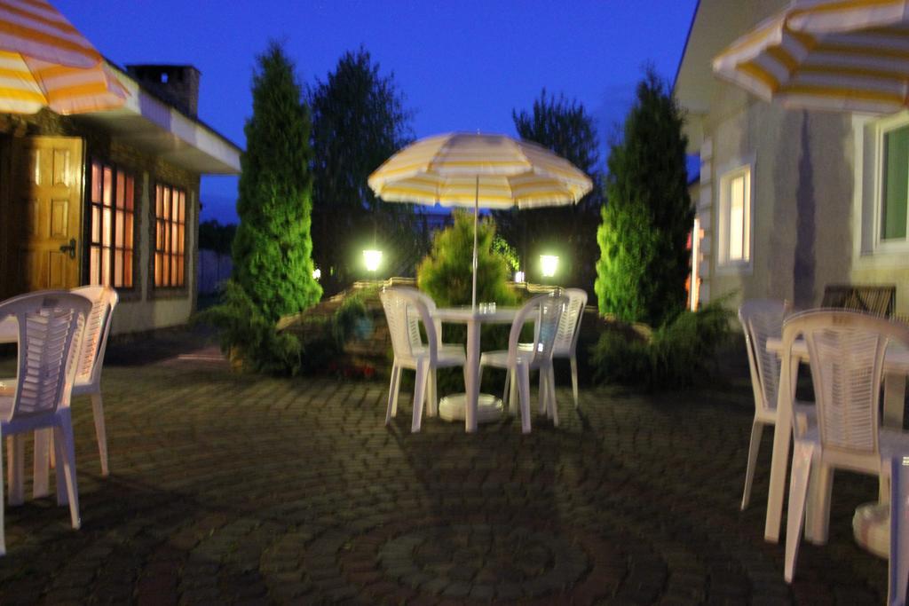 Usadba Slavnaya Hotel Mukhavets Bilik gambar